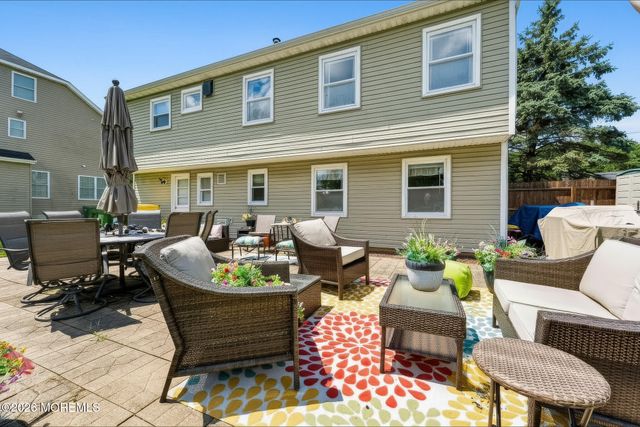 209 Hearth Court W, Lakewood, NJ 08701