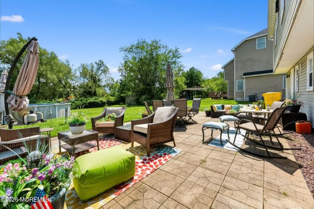 209 Hearth Court W, Lakewood, NJ 08701