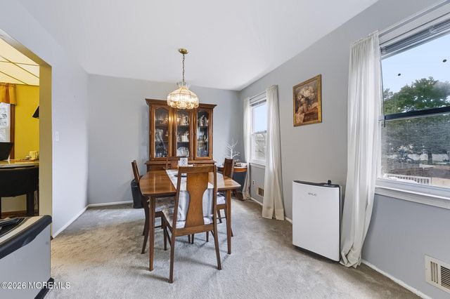 209 Hearth Court W, Lakewood, NJ 08701
