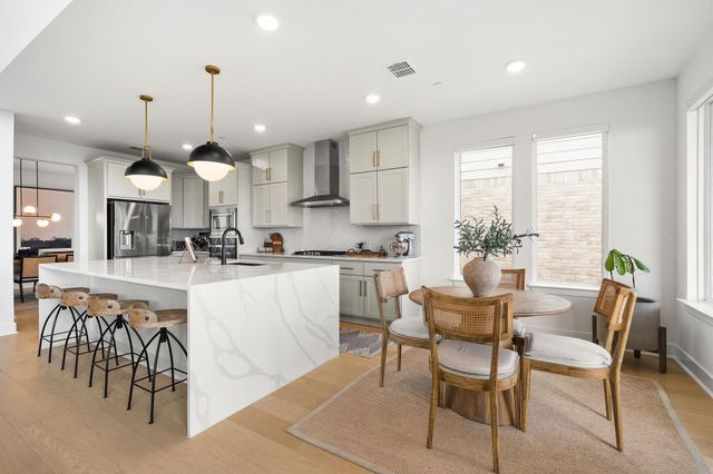 6220 Sontag DR, Austin, TX 78738