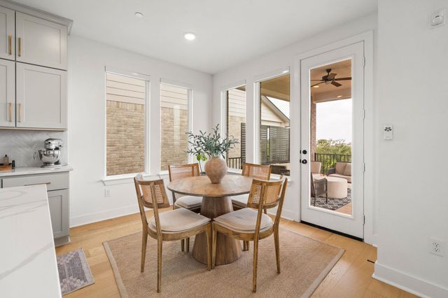 6220 Sontag DR, Austin, TX 78738