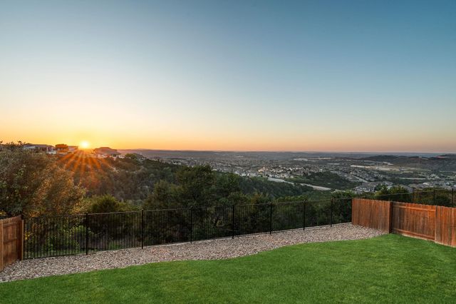 6220 Sontag DR, Austin, TX 78738