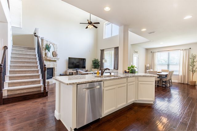717 Rio Concho Trail, Mckinney, TX 75071