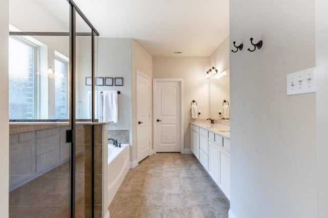 717 Rio Concho Trail, Mckinney, TX 75071