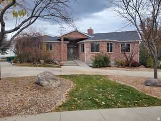 2428 W SILVERPOINT WAY, Bluffdale, UT 84065