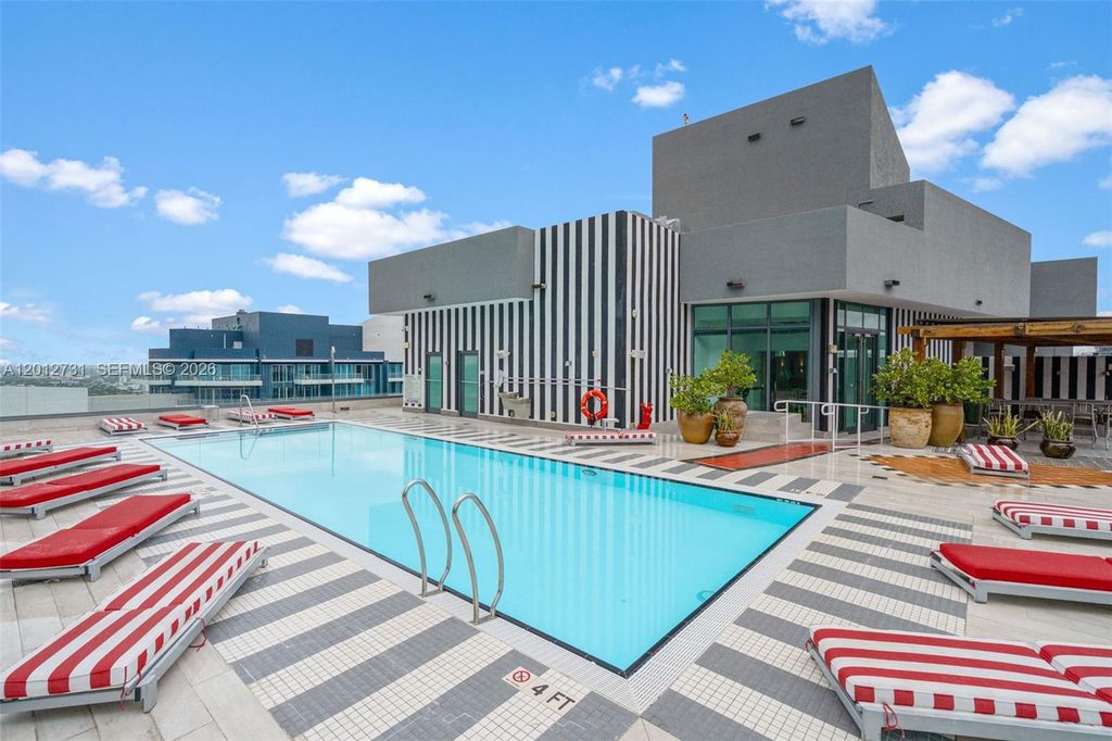 1300 S Miami Ave PH5209, Miami, FL 33130