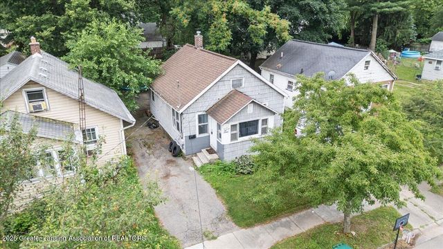 216 Denver Avenue, Lansing, MI 48910