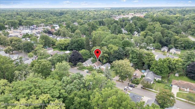 216 Denver Avenue, Lansing, MI 48910