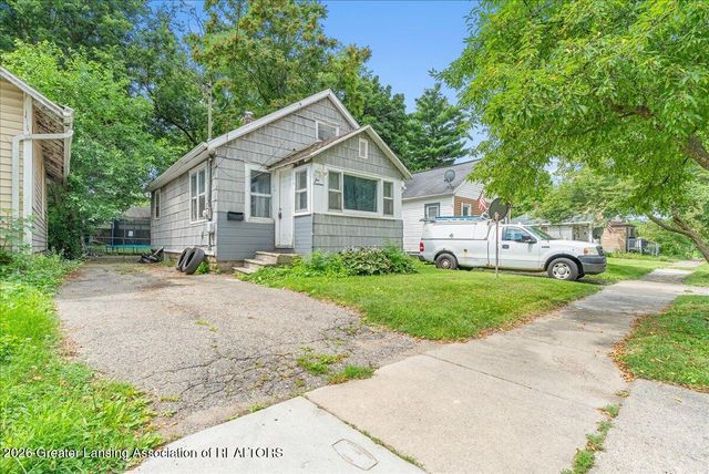 216 Denver Avenue, Lansing, MI 48910