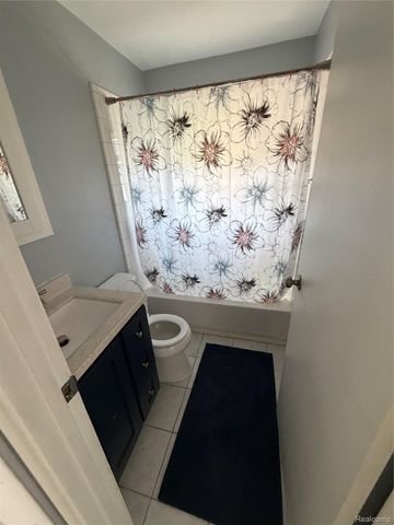 5924 Katherine Street, Taylor, MI 48180