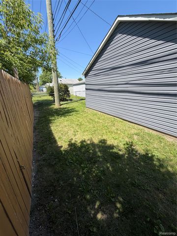 5924 Katherine Street, Taylor, MI 48180