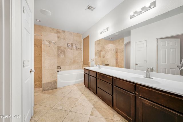 2218 W MAGDALENA Lane, Phoenix, AZ 85041