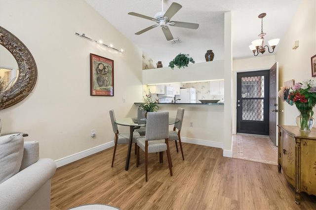 2906 OAK LANE, Bradenton, FL 34209