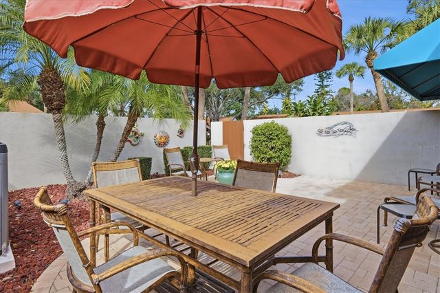 2906 OAK LANE, Bradenton, FL 34209