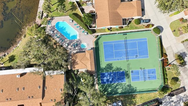 2906 OAK LANE, Bradenton, FL 34209