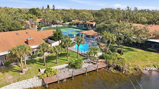 2906 OAK LANE, Bradenton, FL 34209