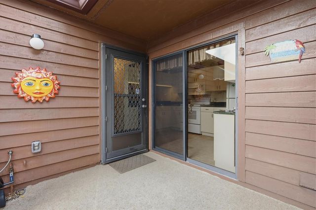 2906 OAK LANE, Bradenton, FL 34209