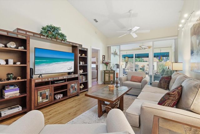 2906 OAK LANE, Bradenton, FL 34209