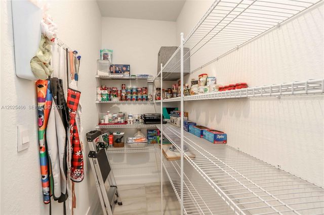 28805 SW 186th Ave, Homestead, FL 33030
