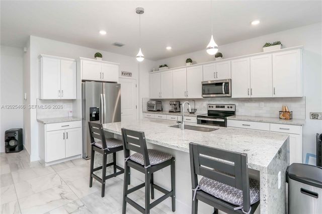 28805 SW 186th Ave, Homestead, FL 33030