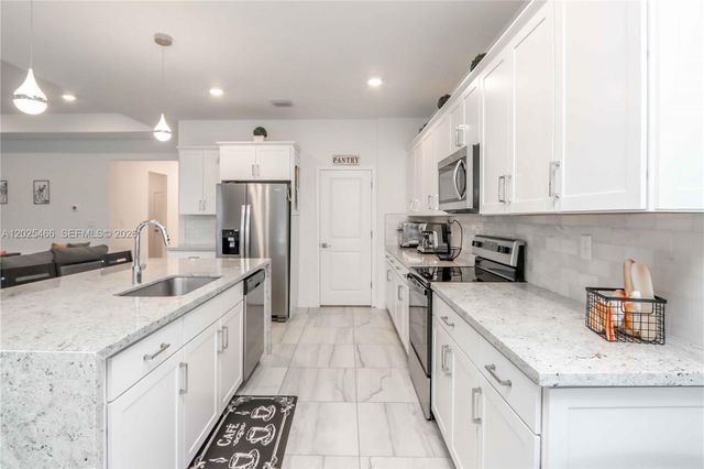 28805 SW 186th Ave, Homestead, FL 33030