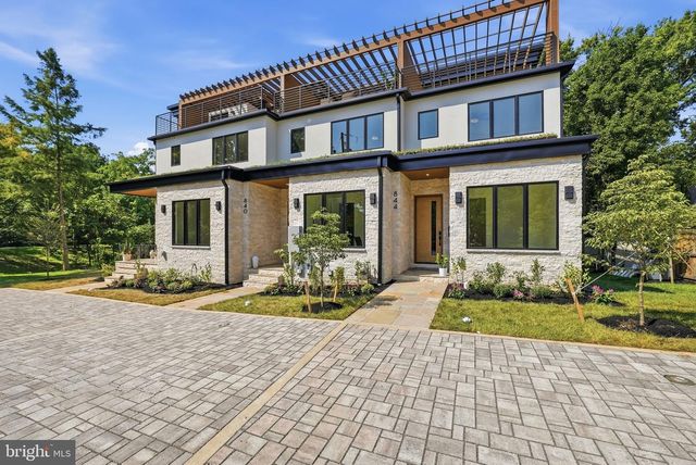 844 N BURLINGTON ST, Arlington, VA 22203