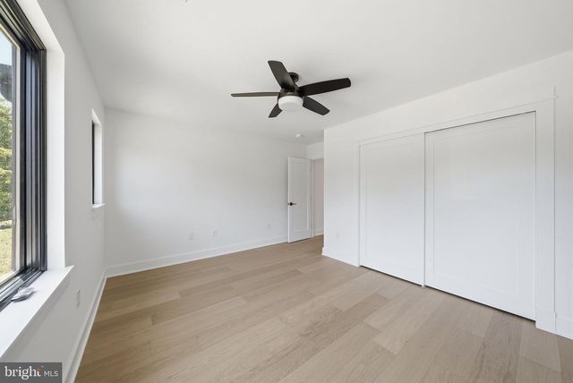 844 N BURLINGTON ST, Arlington, VA 22203