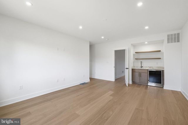844 N BURLINGTON ST, Arlington, VA 22203
