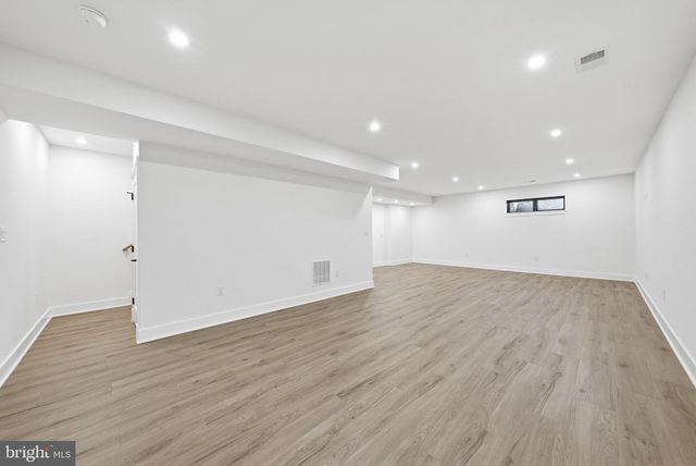 844 N BURLINGTON ST, Arlington, VA 22203