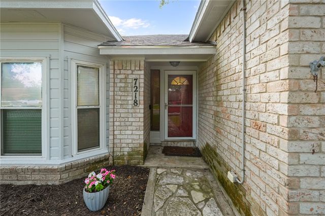 7218 Diamond Ridge Dr, Corpus Christi, TX 78413