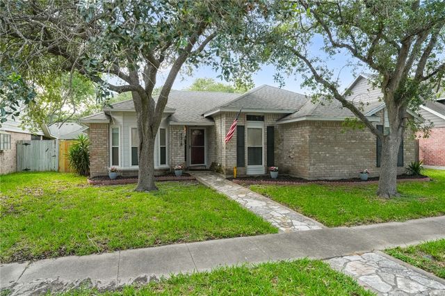 7218 Diamond Ridge Dr, Corpus Christi, TX 78413