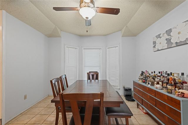 7218 Diamond Ridge Dr, Corpus Christi, TX 78413