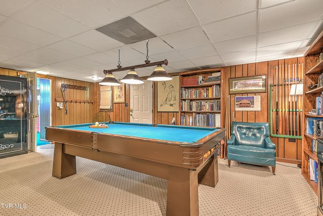 211 Crestwood Drive, Johnson City, TN 37601