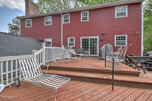 211 Crestwood Drive, Johnson City, TN 37601