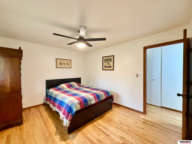 8215 Chestnut Lane, Lincoln, NE 68510