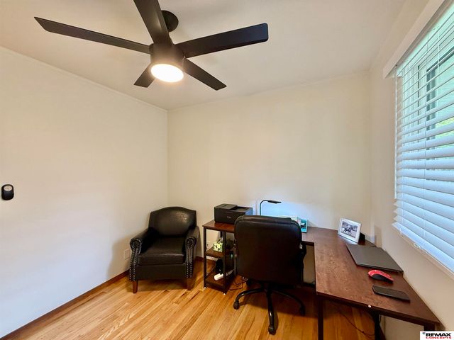 8215 Chestnut Lane, Lincoln, NE 68510
