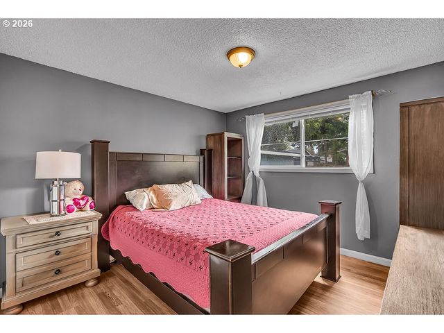 540 LEASURE St, Woodburn, OR 97071