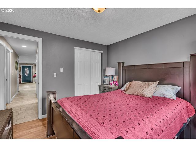 540 LEASURE St, Woodburn, OR 97071