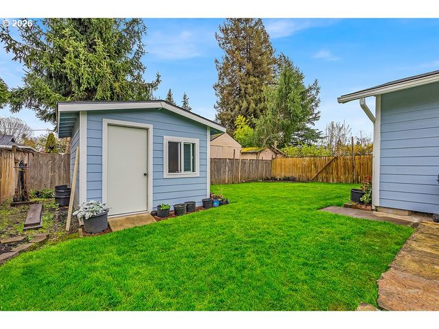 540 LEASURE St, Woodburn, OR 97071