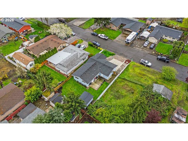 540 LEASURE St, Woodburn, OR 97071