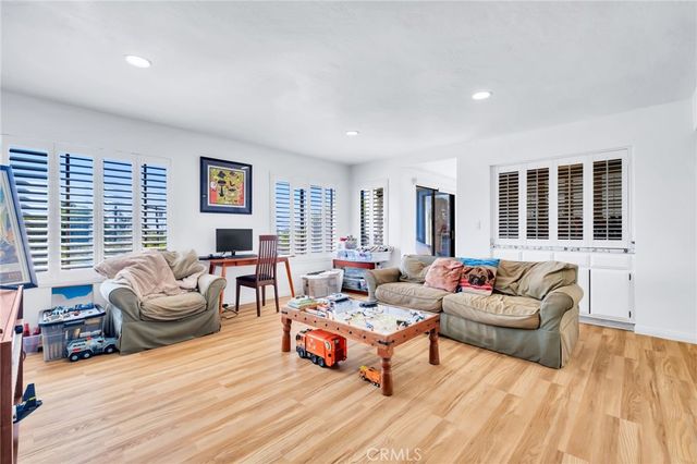 2337 Palos Verdes W, Palos Verdes Estates, CA 90274