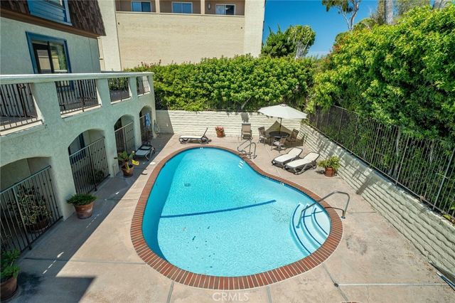 2337 Palos Verdes W, Palos Verdes Estates, CA 90274