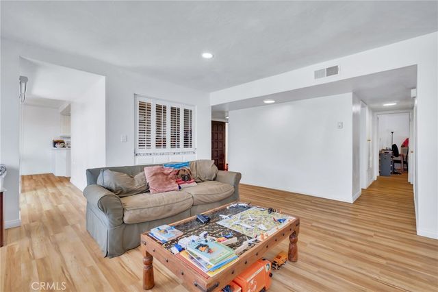 2337 Palos Verdes W, Palos Verdes Estates, CA 90274