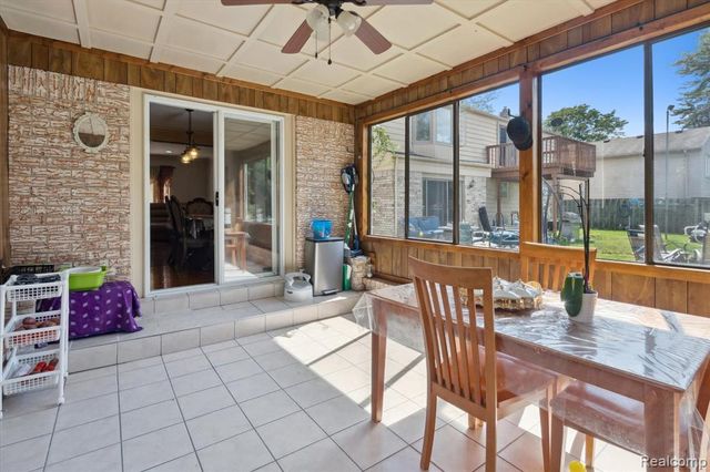 39239 Chantilly Dr Drive, Sterling Heights, MI 48313