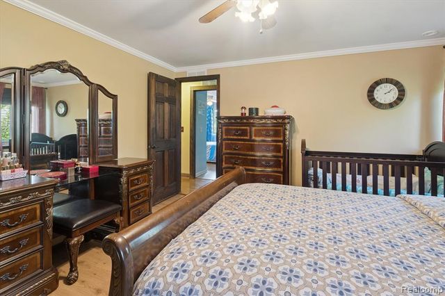 39239 Chantilly Dr Drive, Sterling Heights, MI 48313