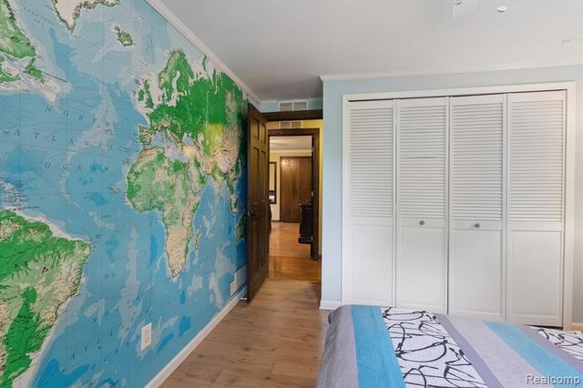 39239 Chantilly Dr Drive, Sterling Heights, MI 48313