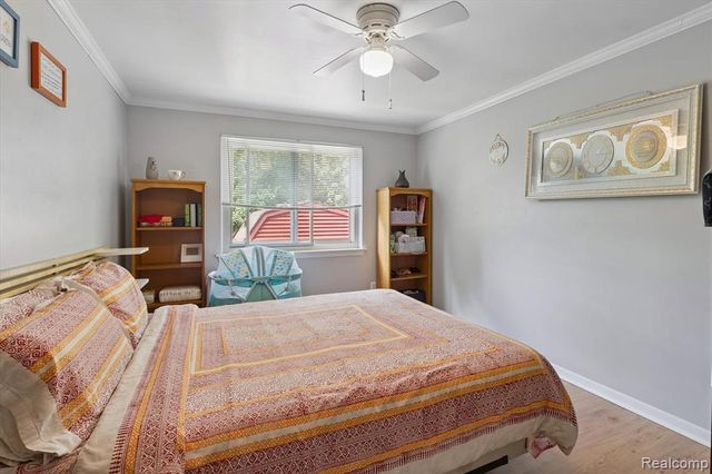 39239 Chantilly Dr Drive, Sterling Heights, MI 48313