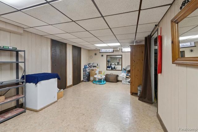 39239 Chantilly Dr Drive, Sterling Heights, MI 48313