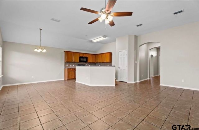 6027 Pine Cone, Tyler, TX 75707
