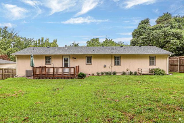 1112 Village Drive, Manhattan, KS 66503